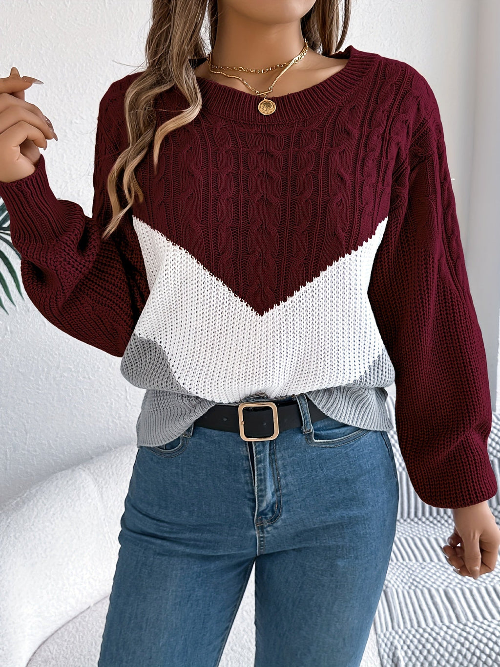 Women's Color-Block Round Neck Soft Knit Sweater
