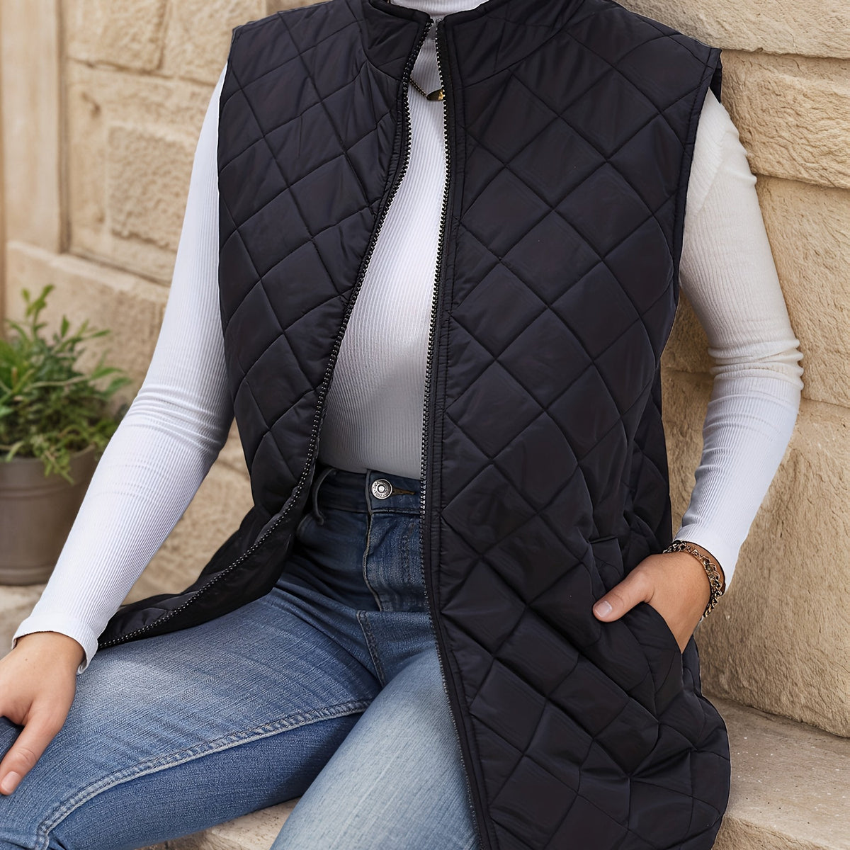 Women's Diamond-Quilted Longline Vest - Black