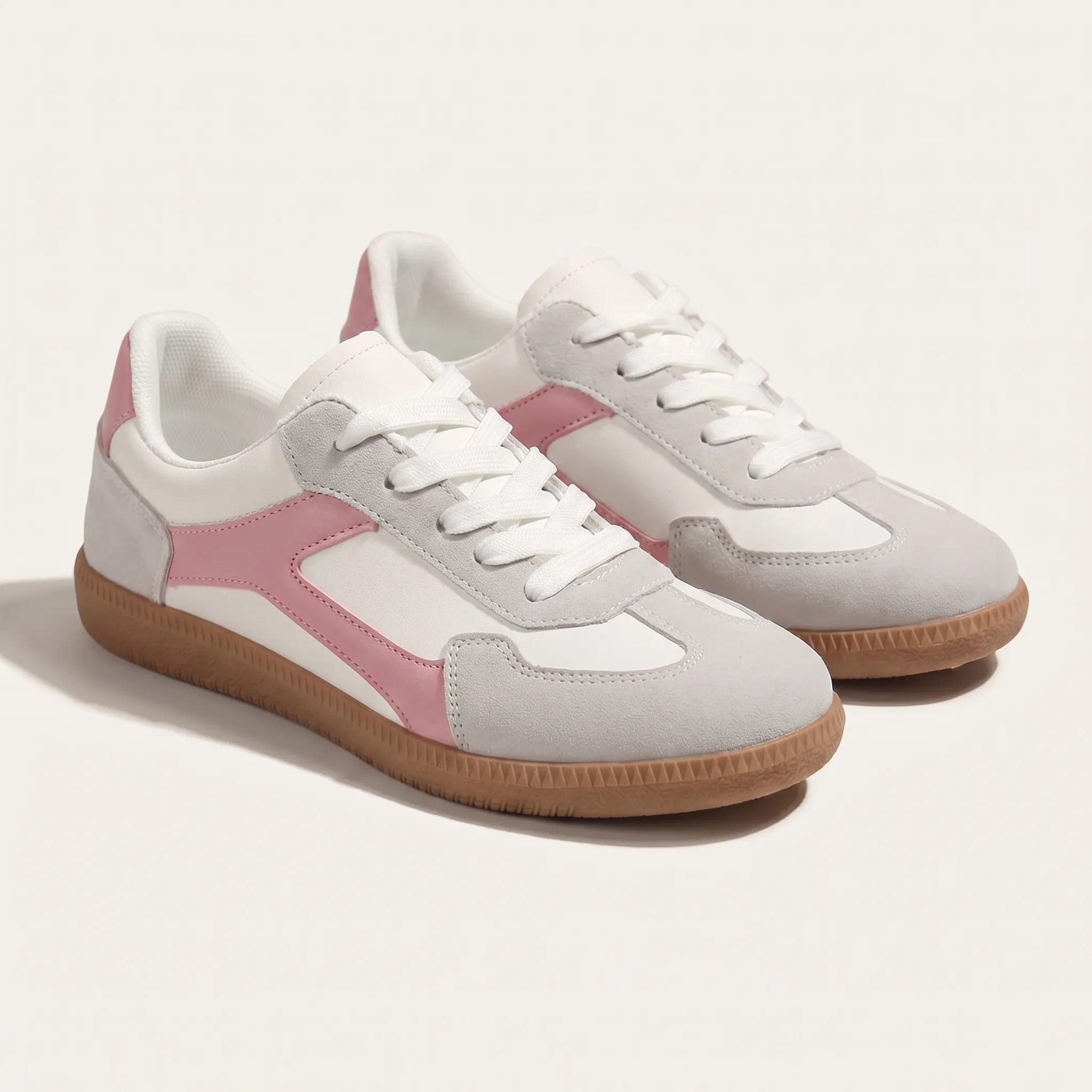 Retro Low Top Sneakers