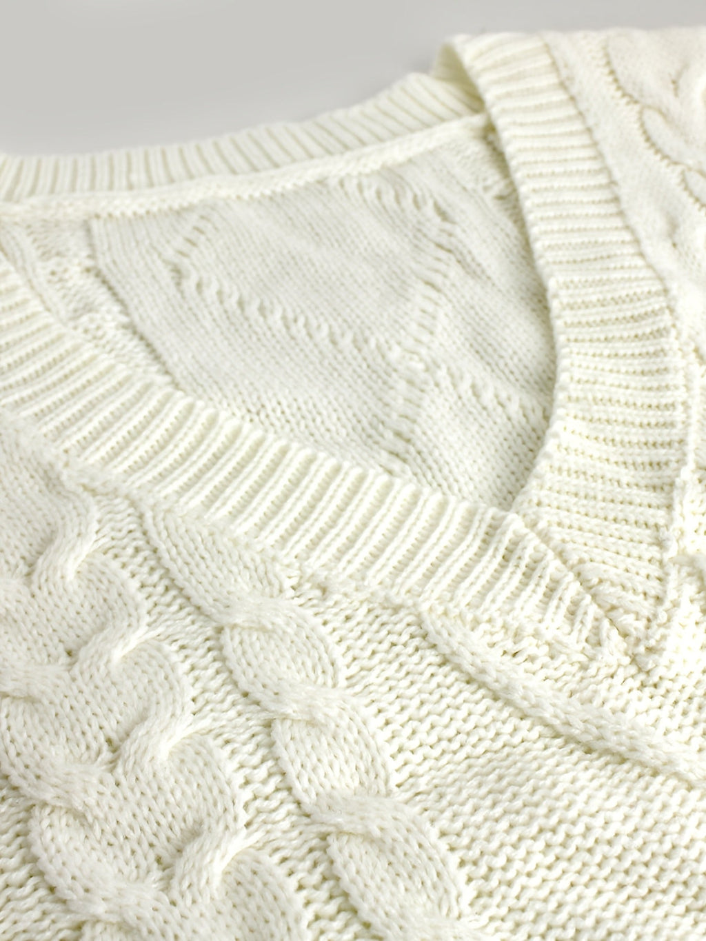 Women's Cable-Knit V-Neck Sweater Vest