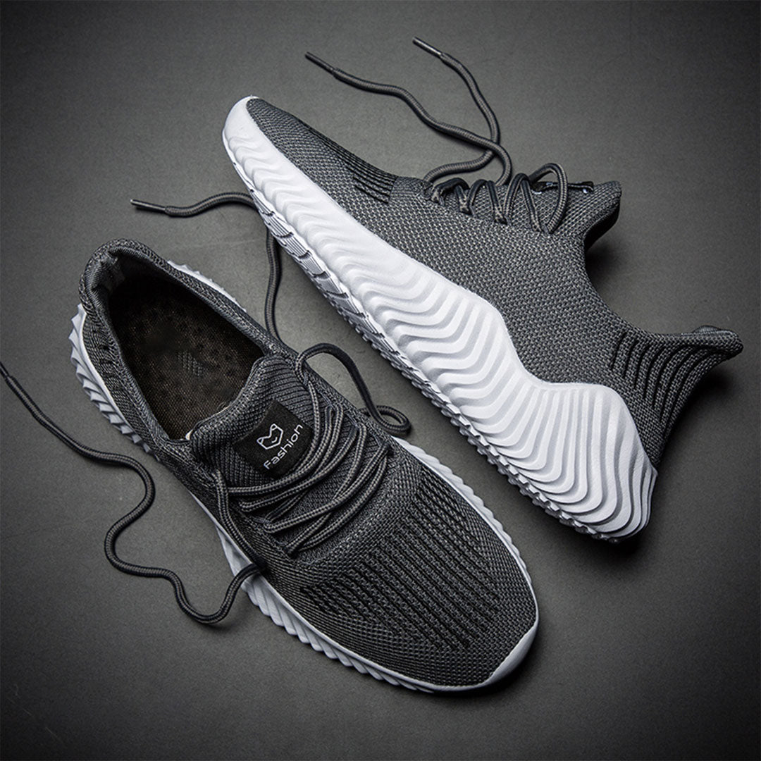 Men's Lightweight Breathable Knit Running Shoes