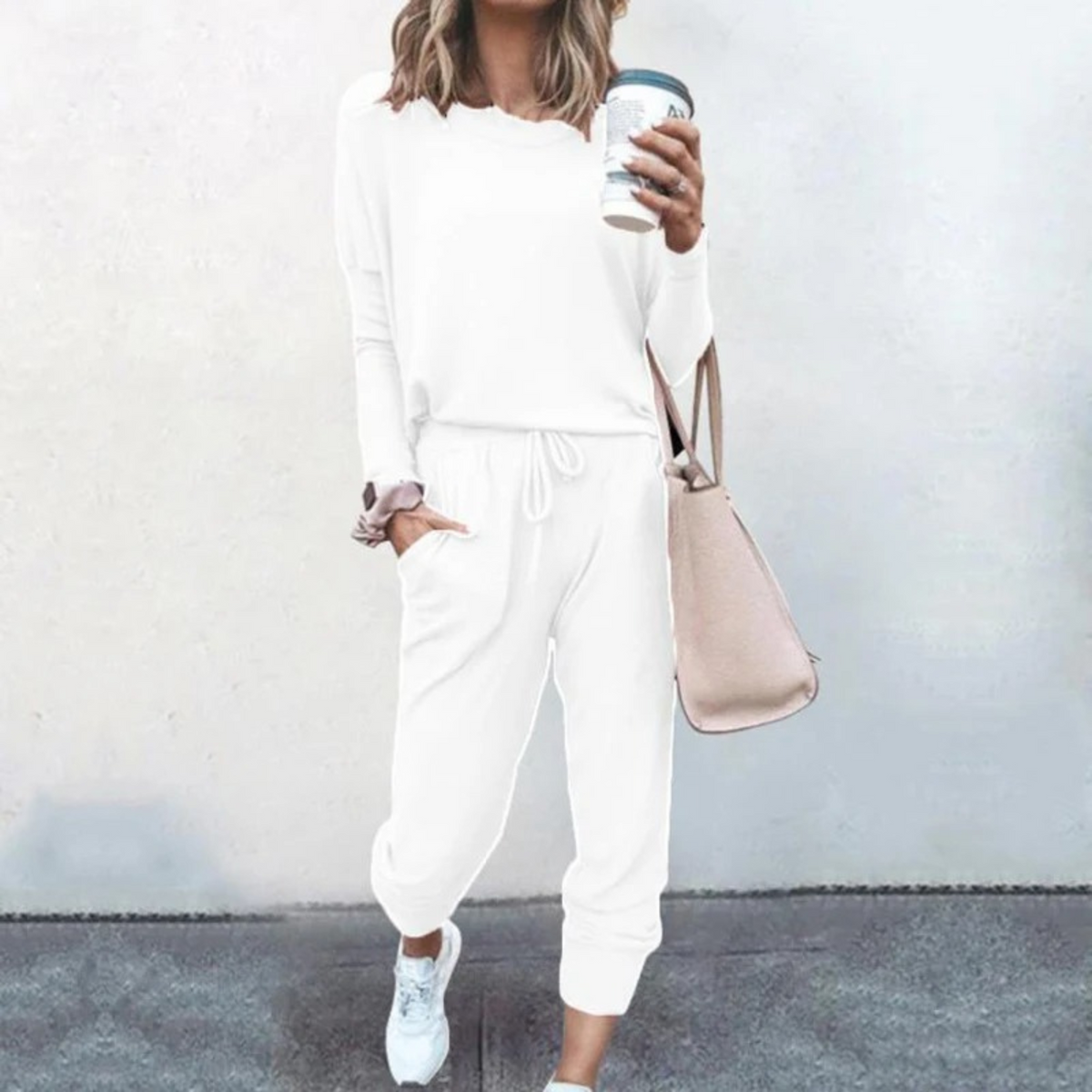 Women's Relaxed Long-Sleeve Top and Jogger Set - White
