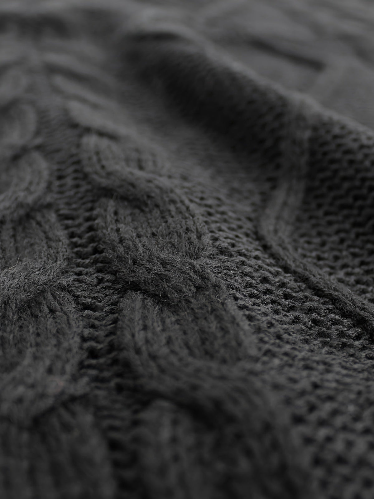 Women's Cable-Knit V-Neck Sweater Vest