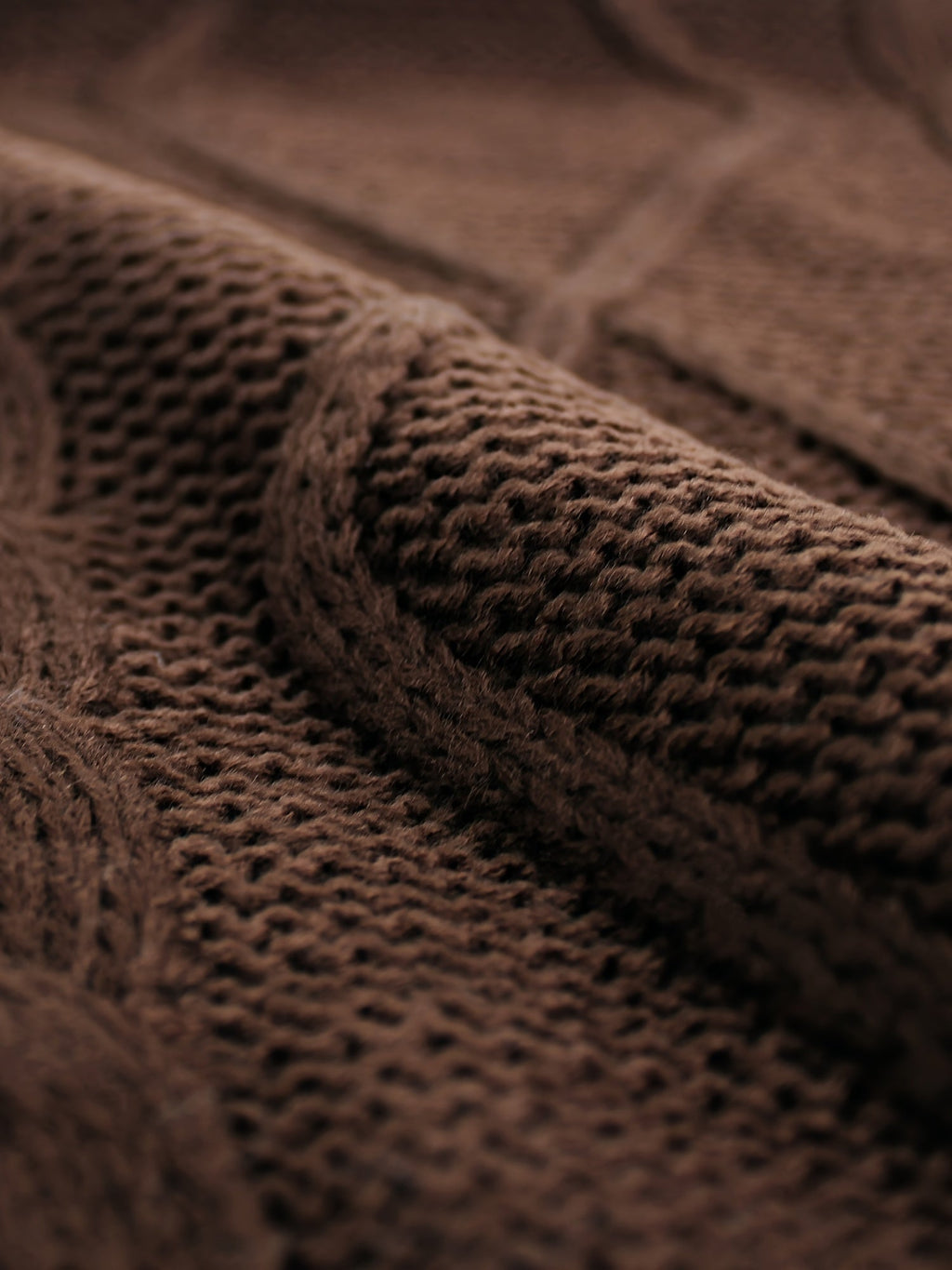 Women's Cable-Knit V-Neck Sweater Vest