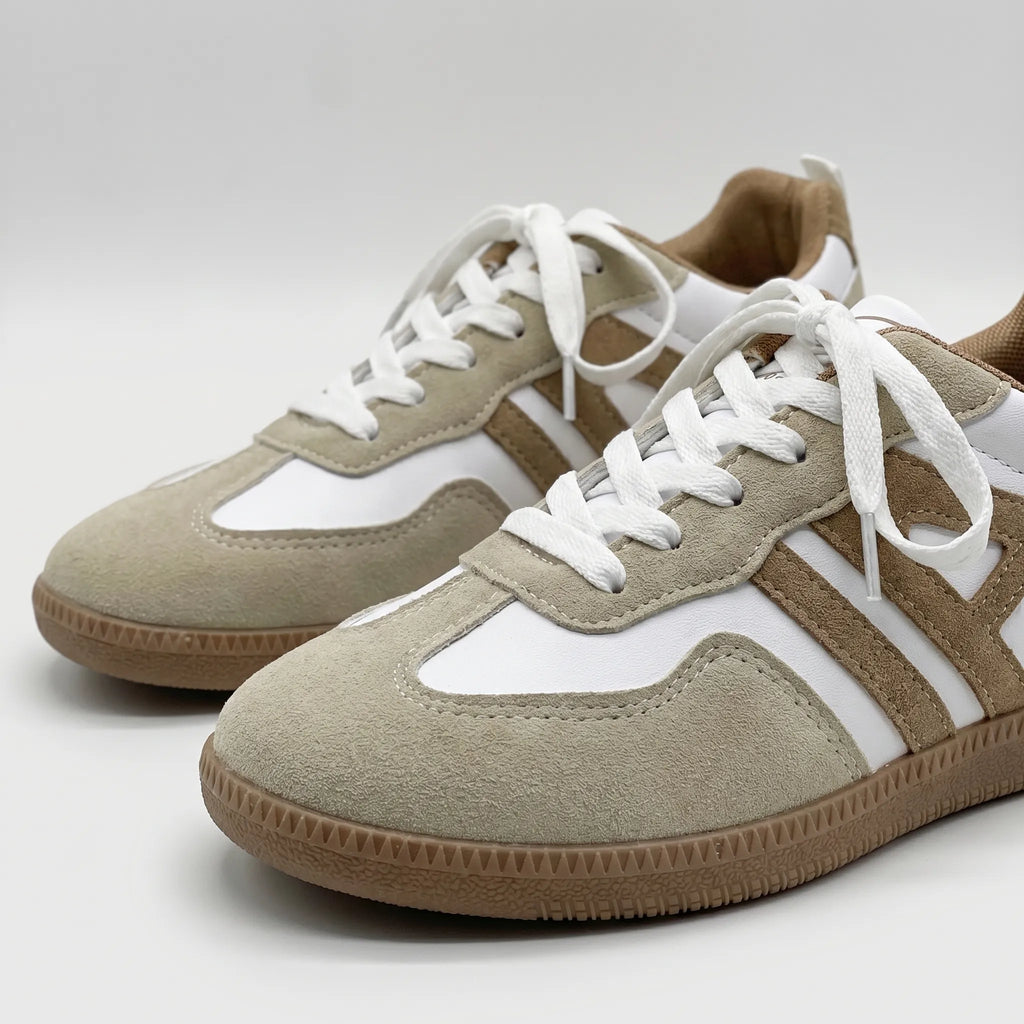 Retro Lace Up Sneakers