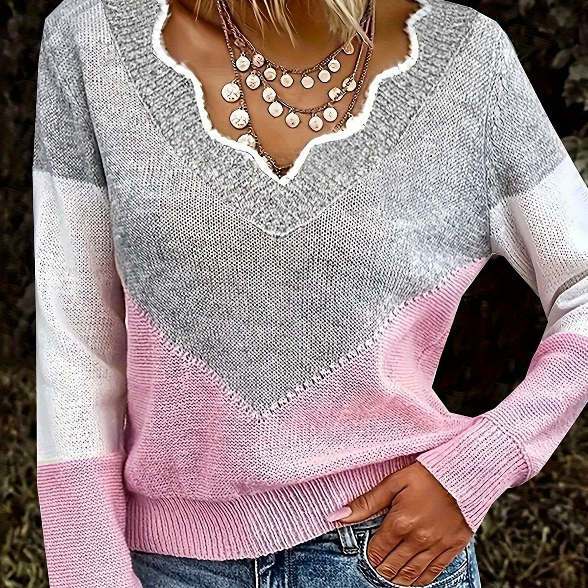 Women's Colorblock V-Neck Pullover Sweater - Pink