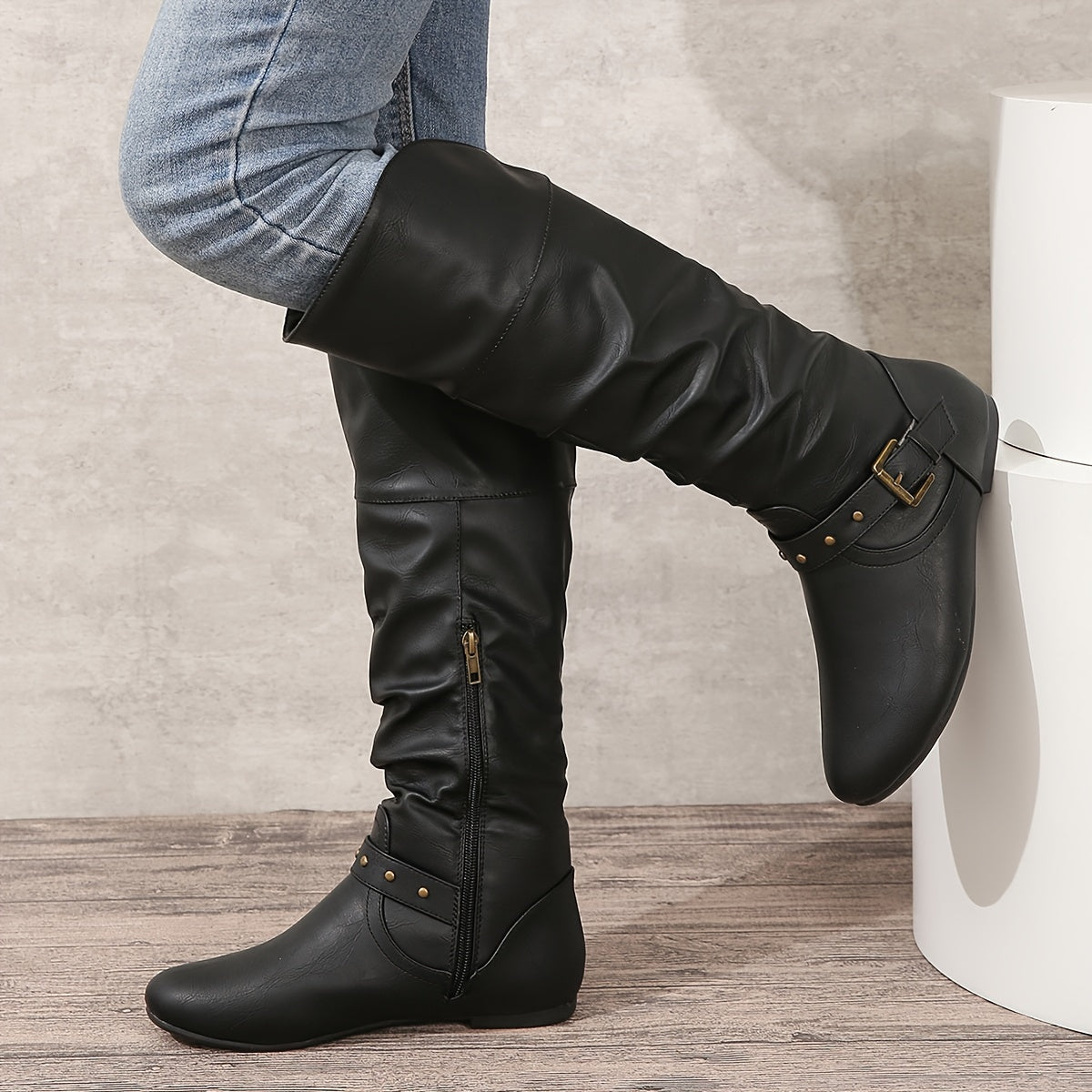 Women's Slouchy Knee-High Boots with Flat Round Toe - Black