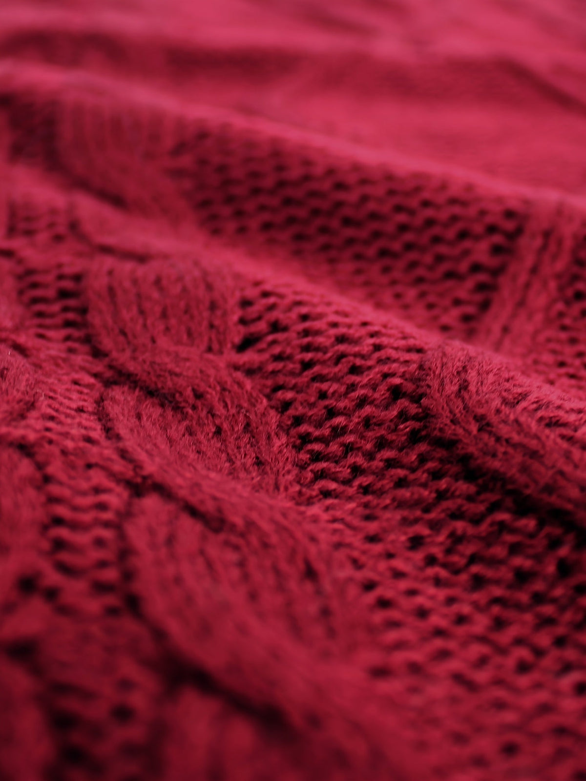 Women's Cable-Knit V-Neck Sweater Vest