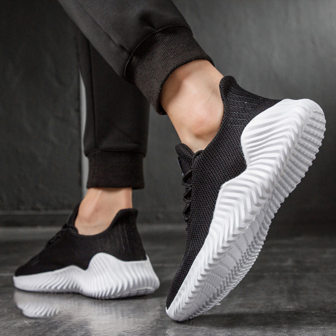 Men's Lightweight Breathable Knit Running Shoes
