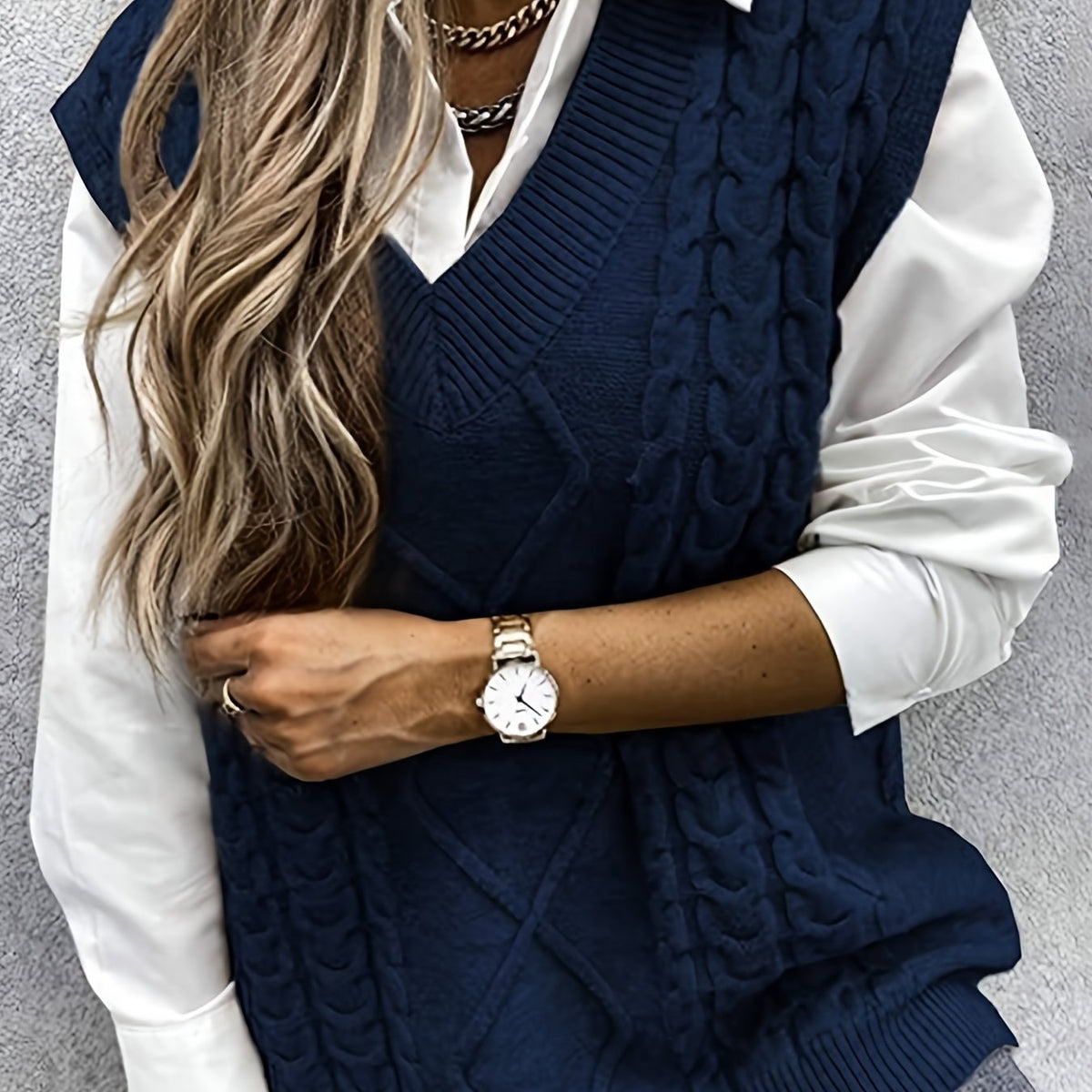 Women's Cable-Knit V-Neck Sweater Vest
