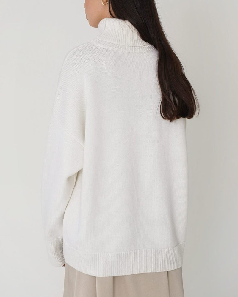 Women's Oversized Turtleneck Sweater Relaxed Winter Knit for Everyday Layering