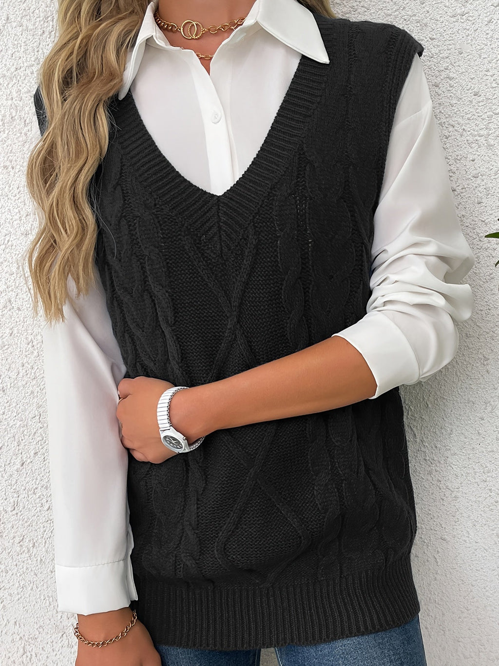 Women's Cable-Knit V-Neck Sweater Vest