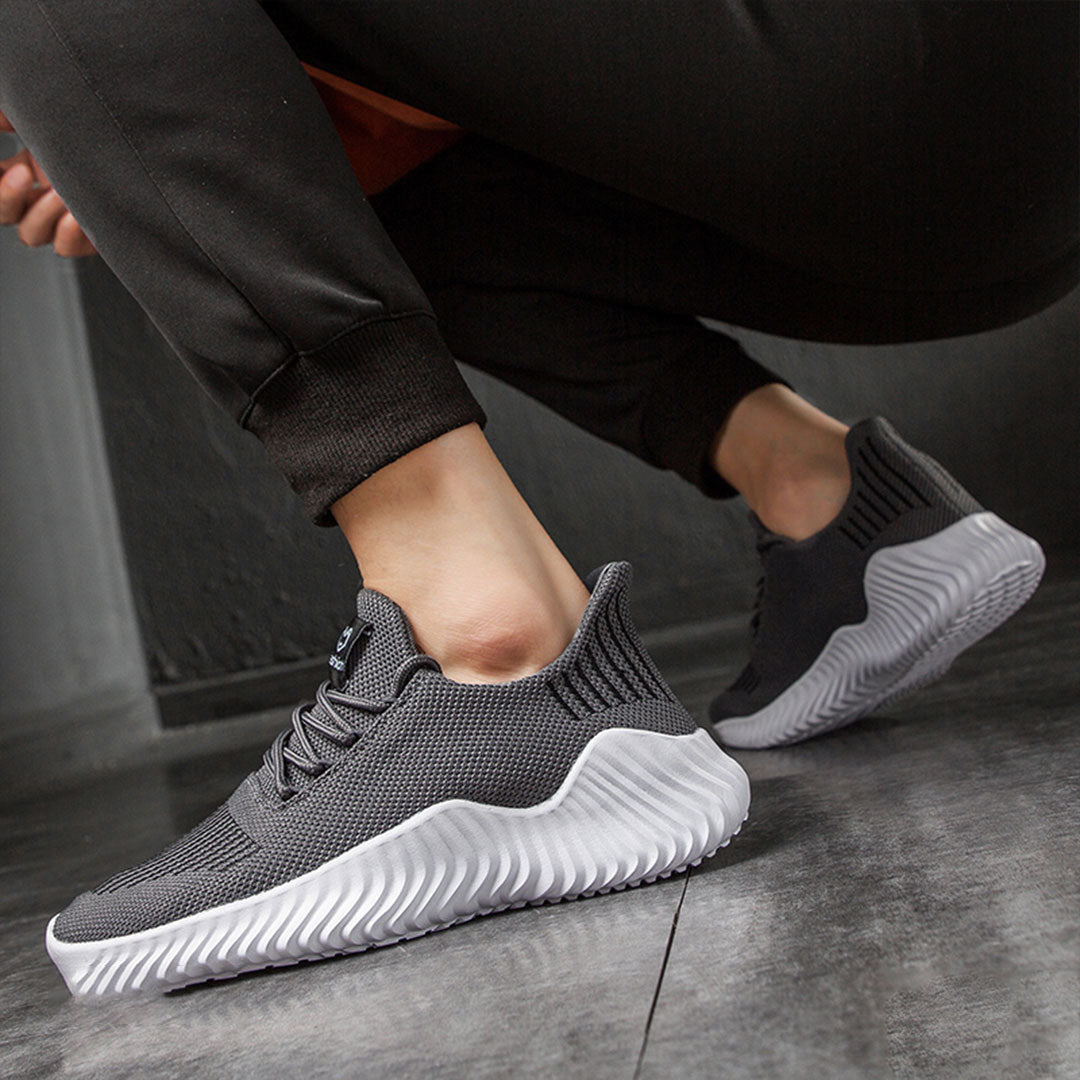 Men's Lightweight Breathable Knit Running Shoes