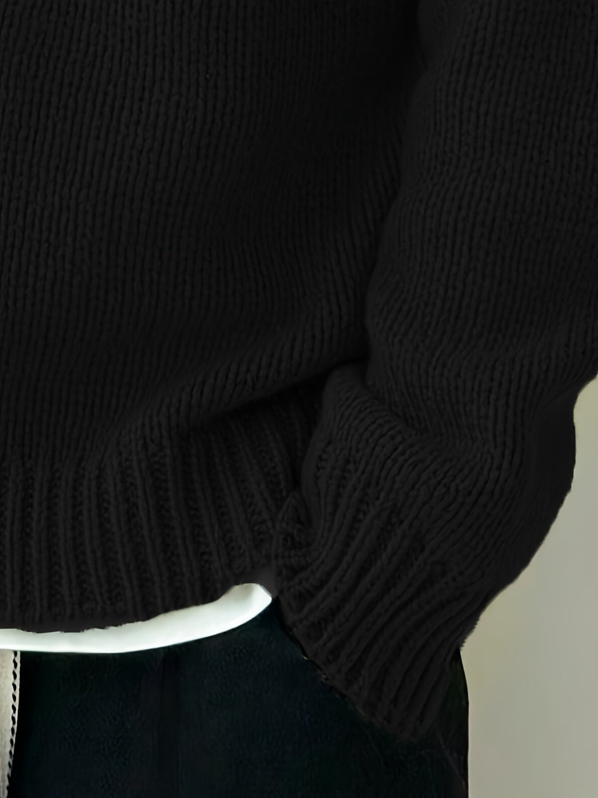 Women's Relaxed Drop-Shoulder Round Neck Sweater