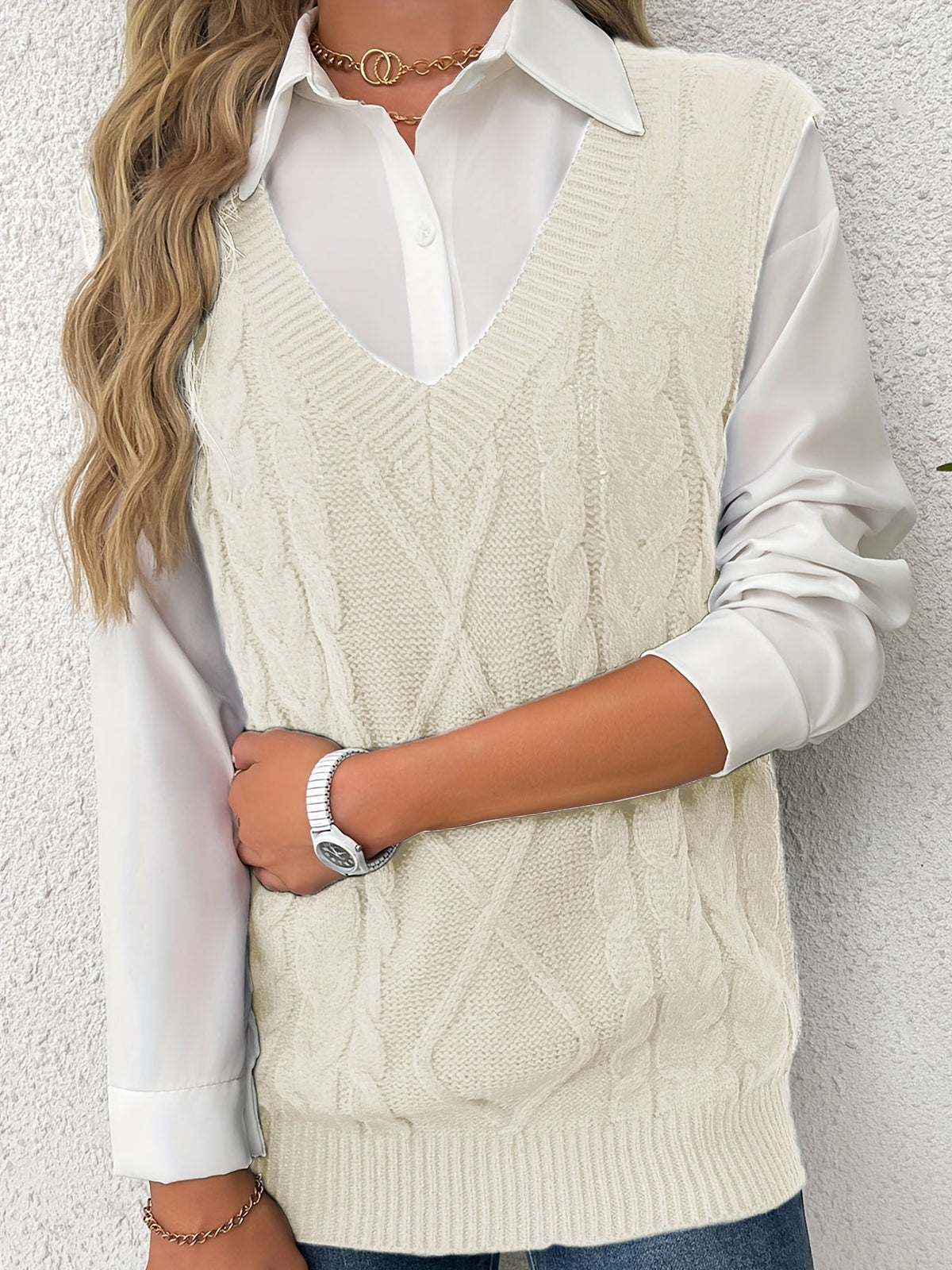 Women's Cable-Knit V-Neck Sweater Vest