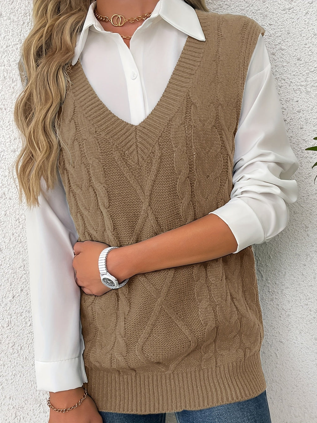 Women's Cable-Knit V-Neck Sweater Vest