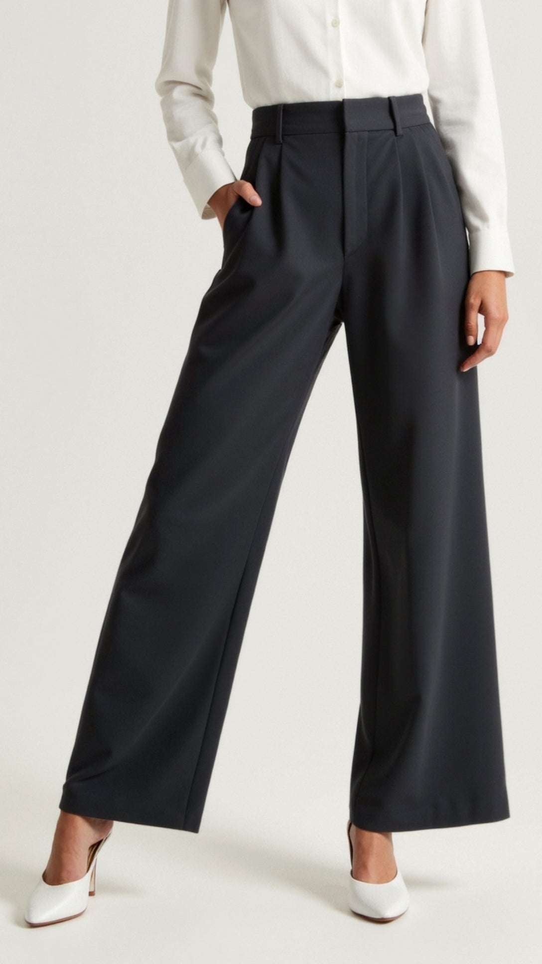 Women's Pleated Wide Leg Trousers