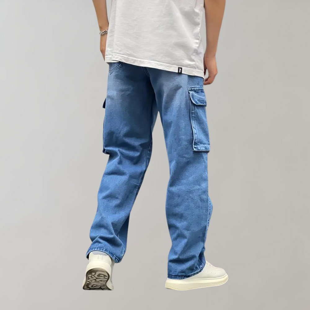 Men's Relaxed-Fit Cargo Jeans