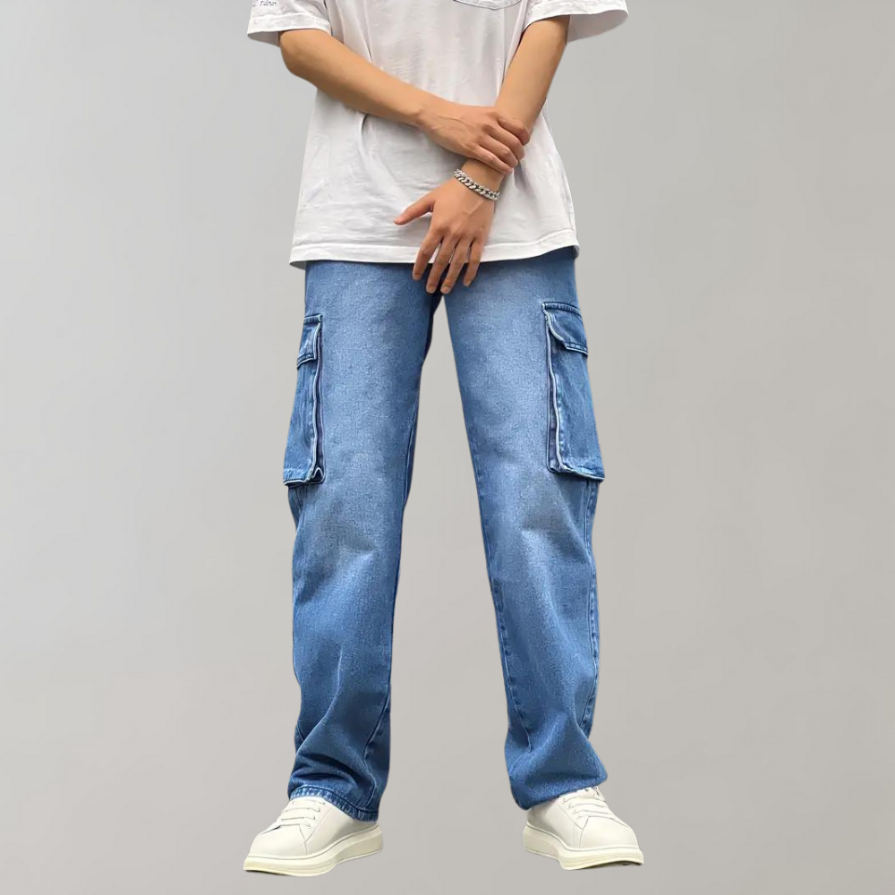 Men's Relaxed-Fit Cargo Jeans