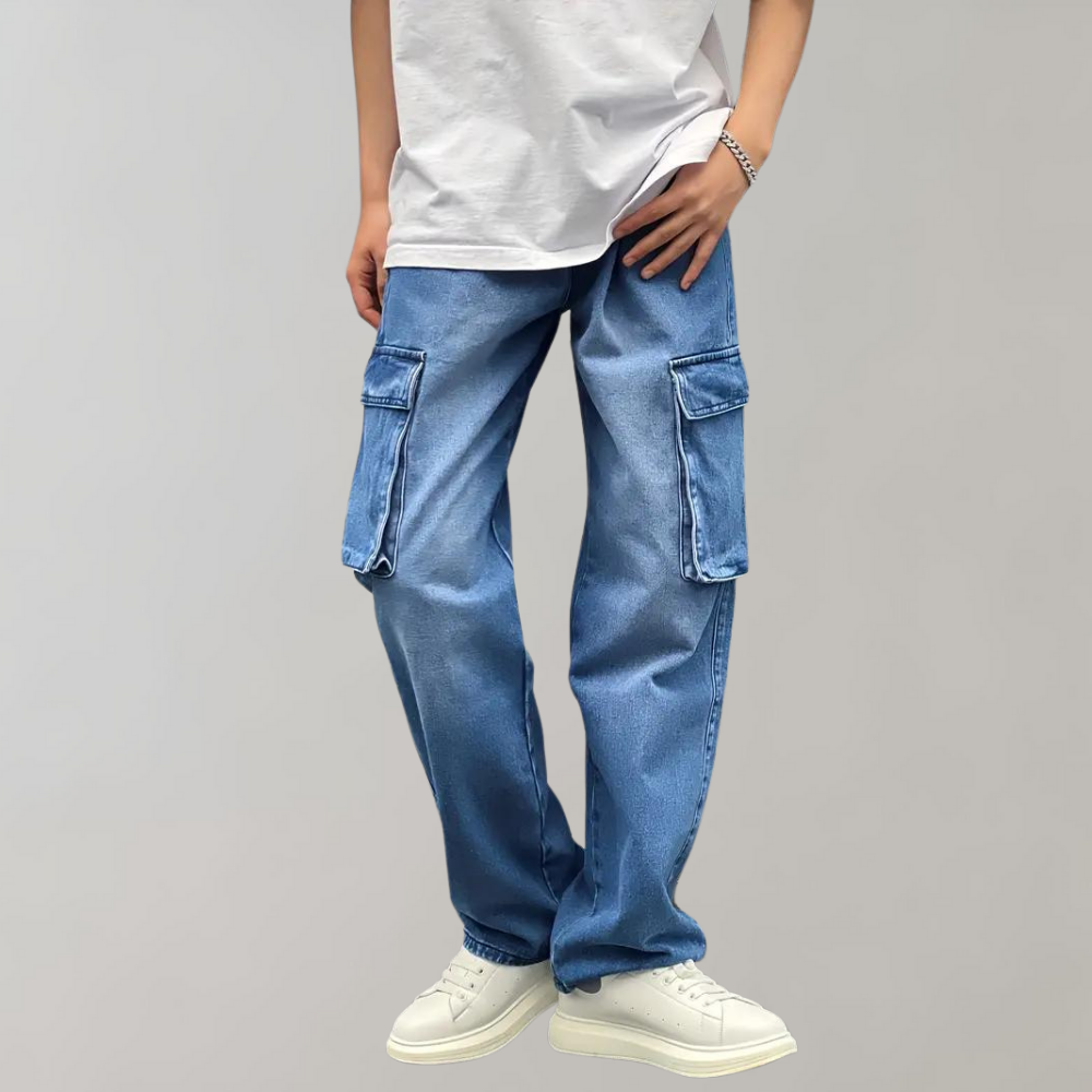Men's Relaxed-Fit Cargo Jeans
