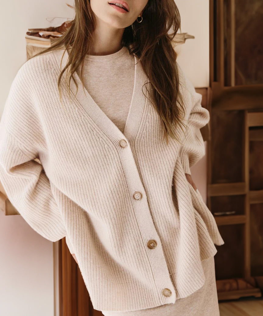 Women's Oversized Knit Cardigan - Light Pink