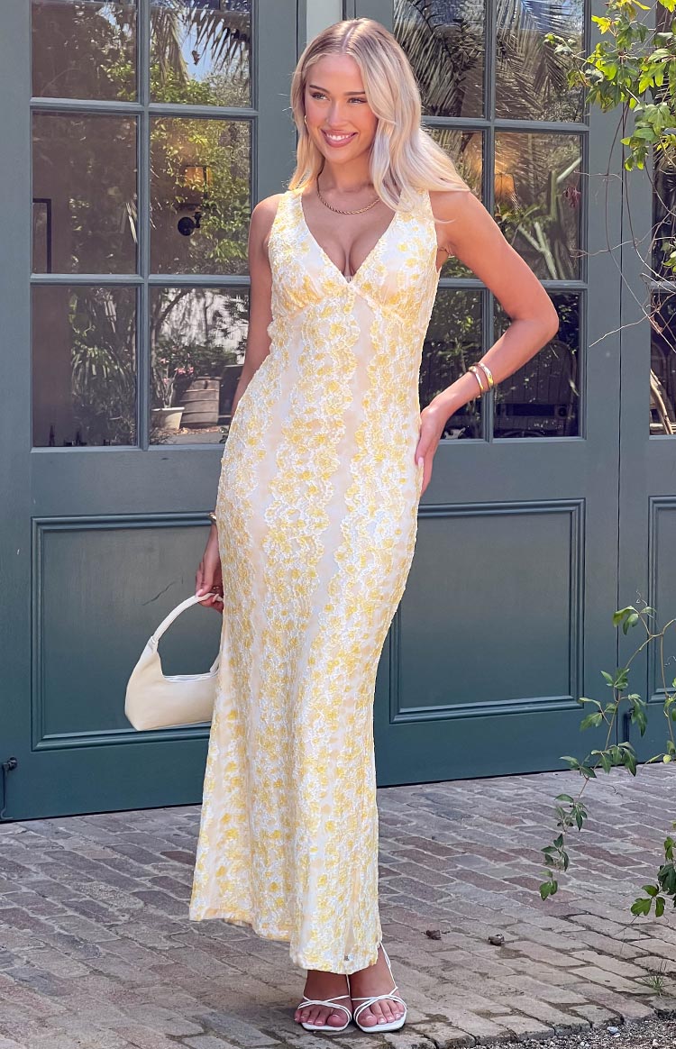 Women's Lace Plunge Maxi Dress Fitted Wedding Guest Gown for Formal Events