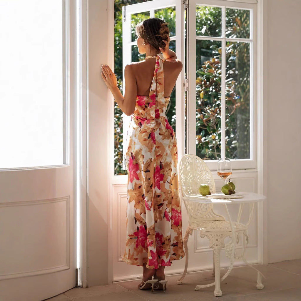 Women's Floral Halter Neck Maxi Dress Elegant Wedding Guest Dress for Summer Celebrations