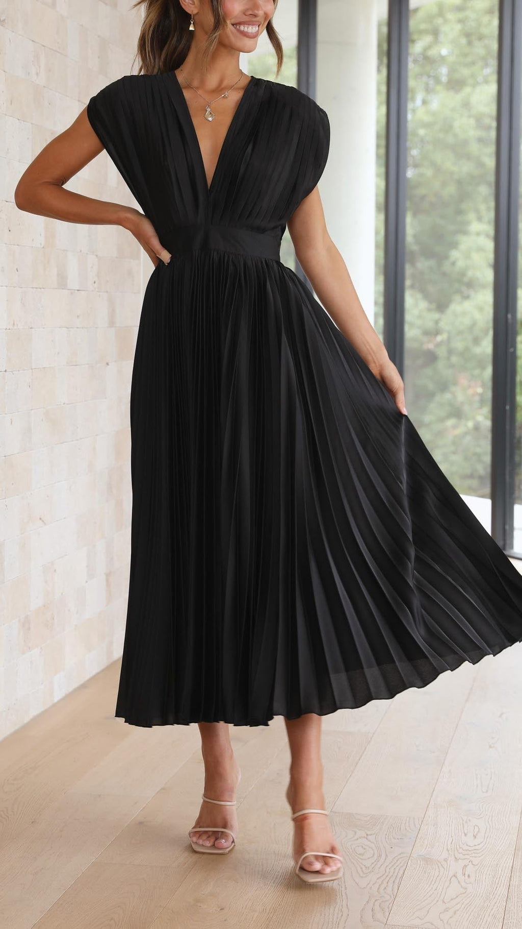 Women's Pleated V-Neck A-Line Midi Dress