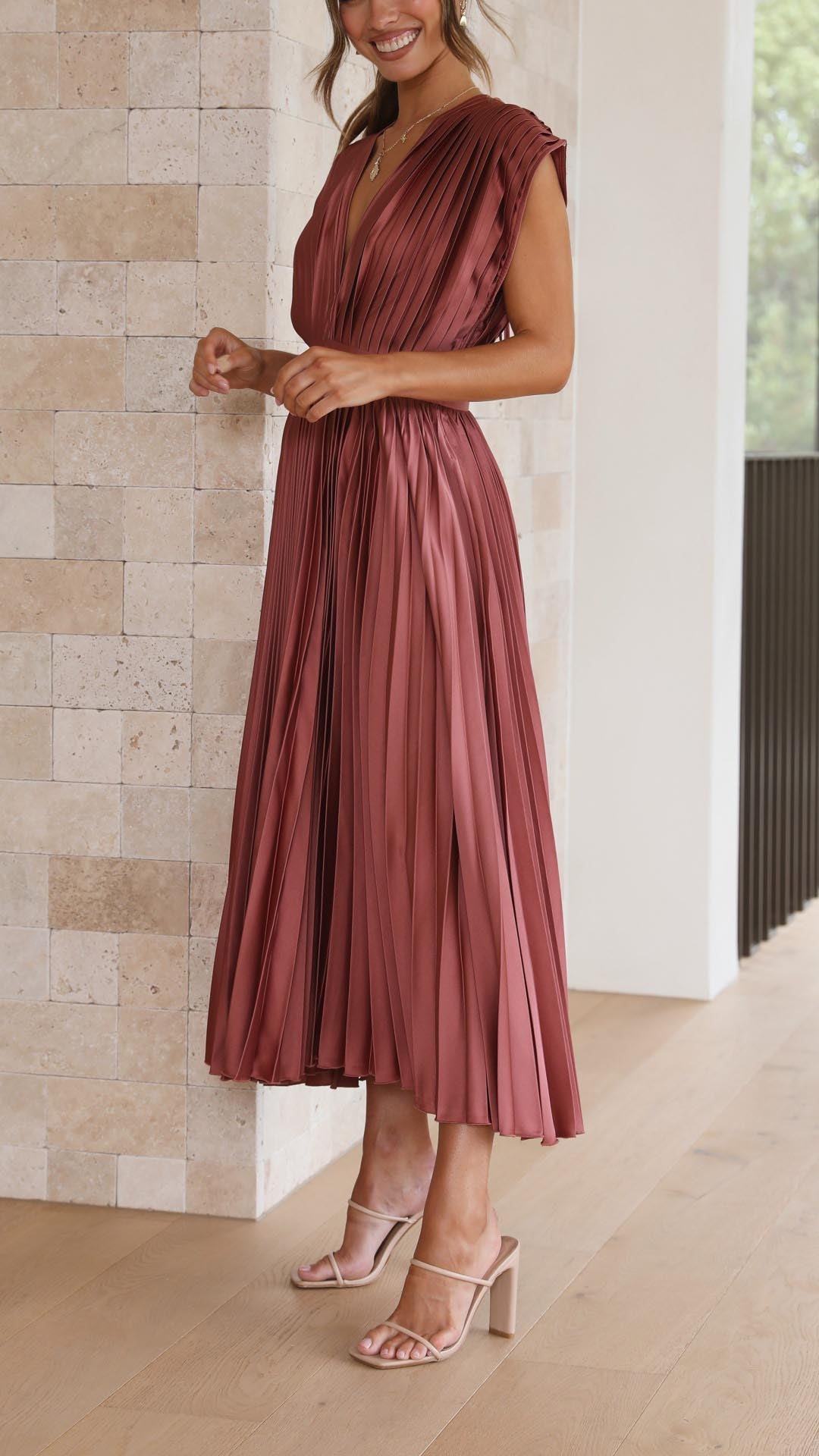 Women's Pleated V-Neck A-Line Midi Dress