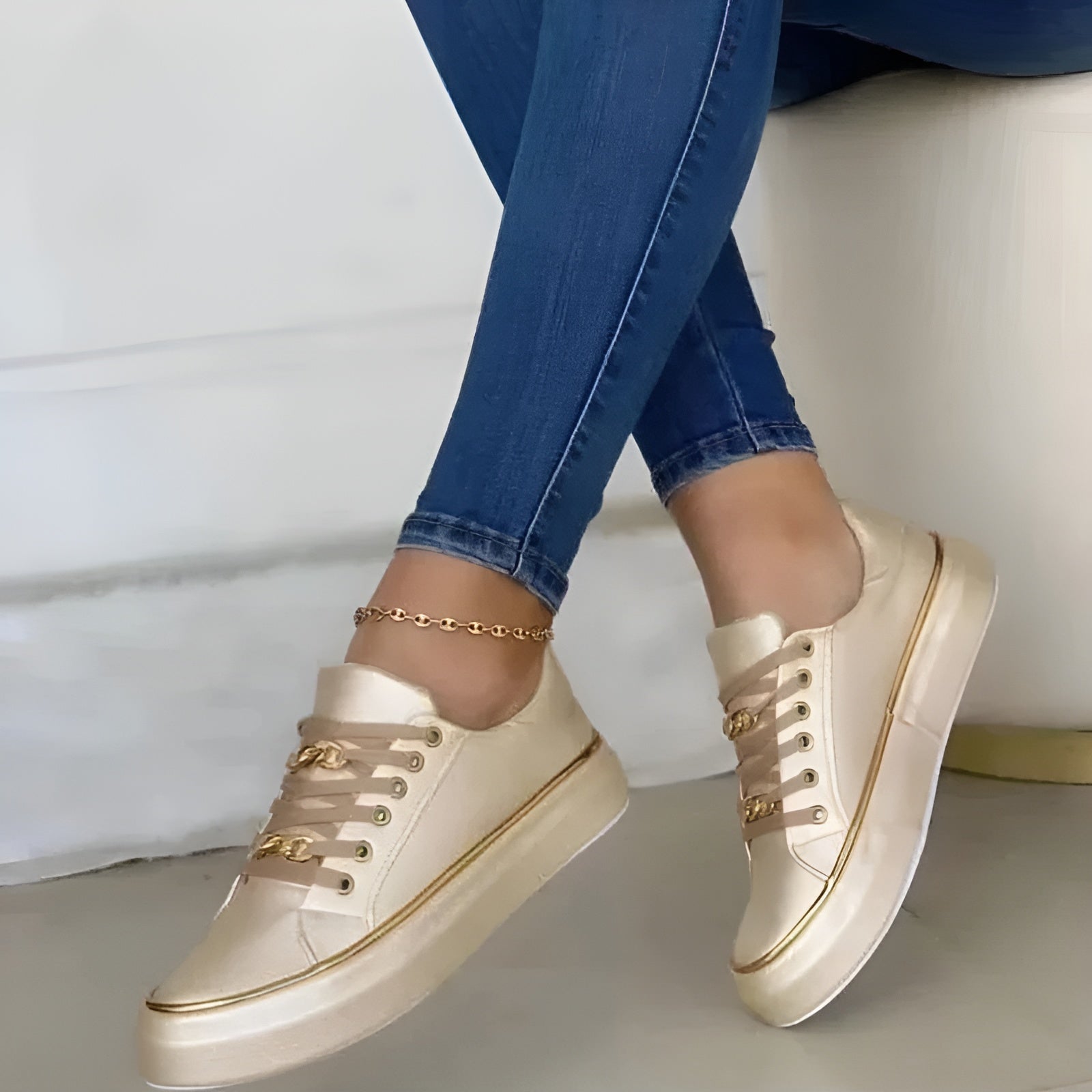 Women's Orthopedic Platform Lace-Up Sneakers