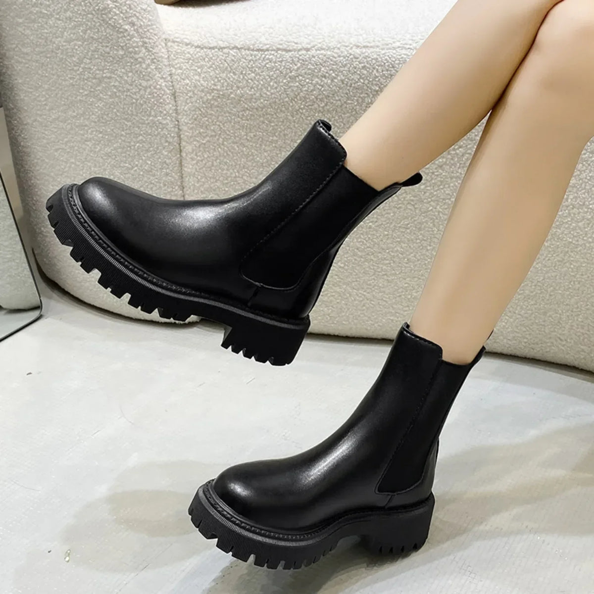 Women's Chunky Thick Sole Round-Toe Chelsea Boots