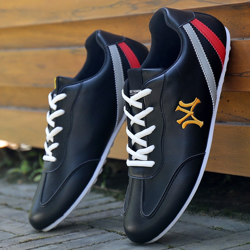 Men's Lightweight Lace-Up Trainers