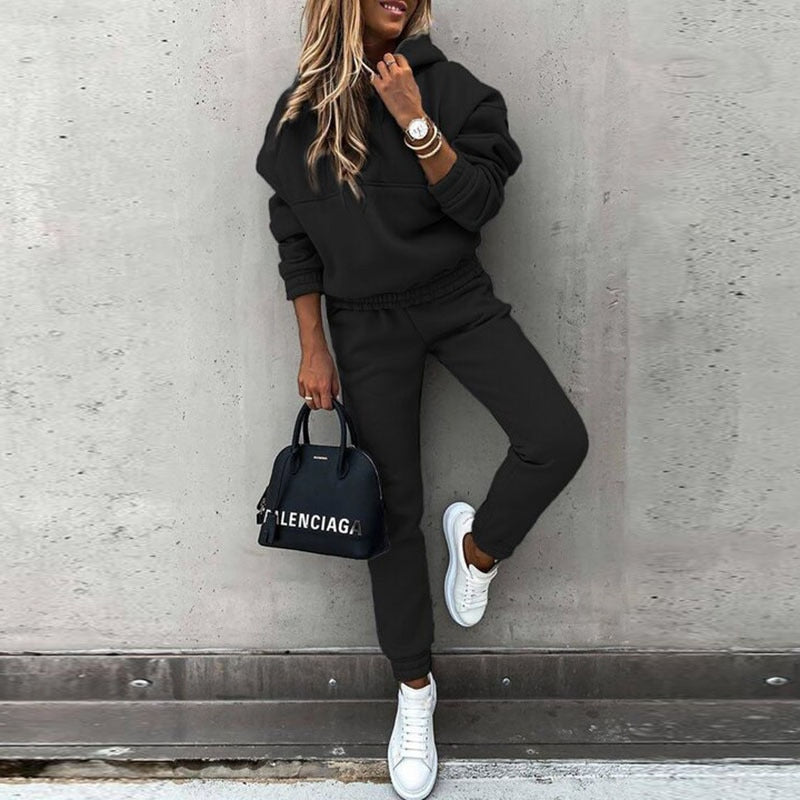 Women's Pullover Hoodie and Tapered Jogger Two Piece Set - Black