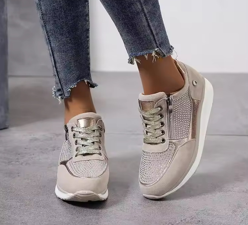 Women's Wide-Fit Arch Support Cushioned Sneakers