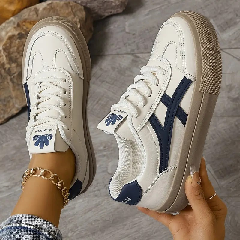 Women's Retro Panel Cushioned Sole Sneakers - Navy Blue