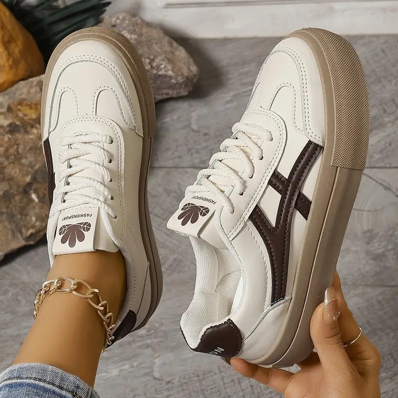 Women's Retro Panel Cushioned Sole Sneakers - Brown