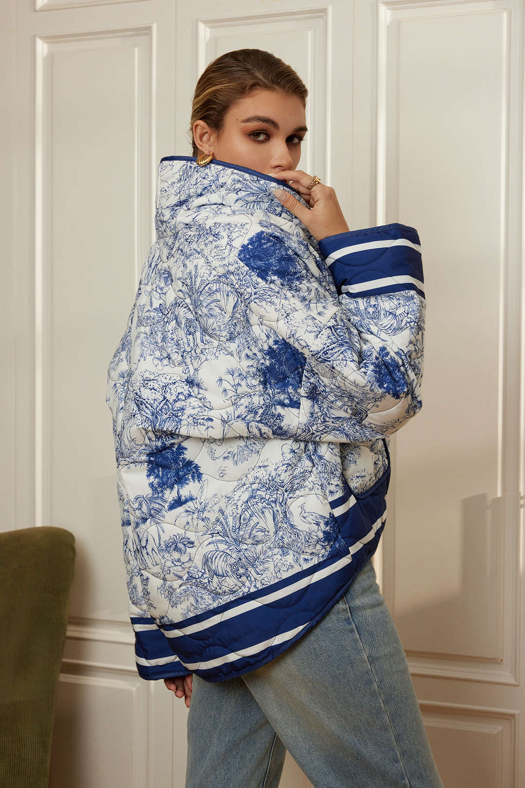 Women's Quilted Floral Jacket with Wide Sleeves