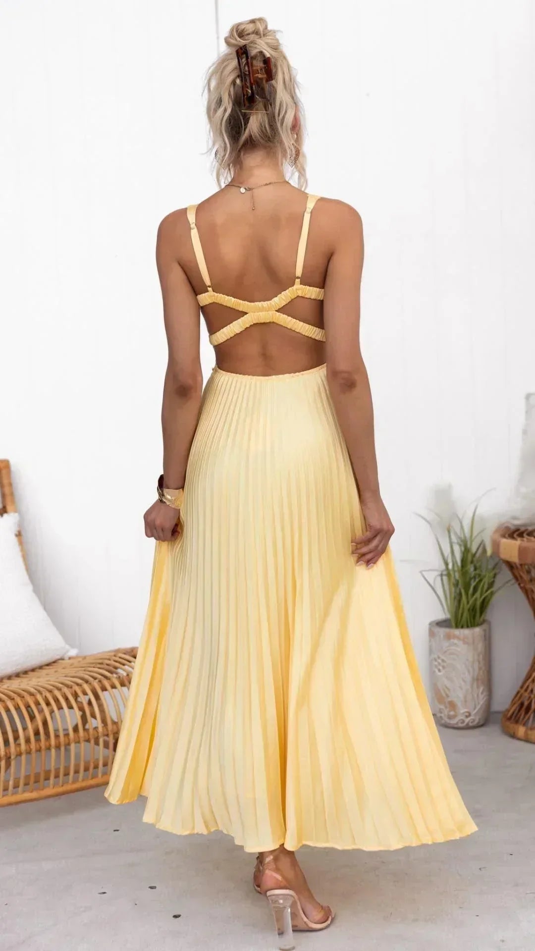 Women's Empire-Waist Maxi Dress Pleated V-Neck Style for Summer Events