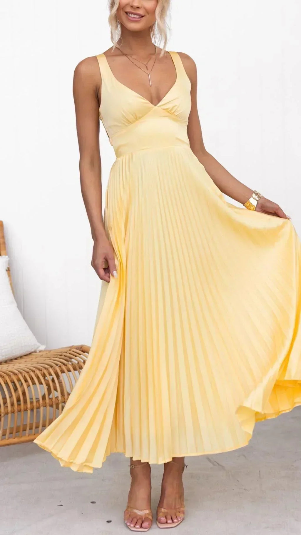 Women's Empire-Waist Maxi Dress Pleated V-Neck Style for Summer Events
