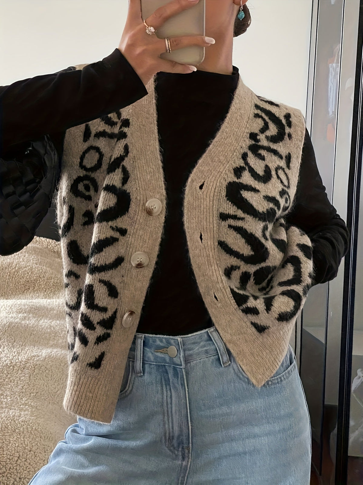 Women's Patterned V-Neck Button-Front Vest