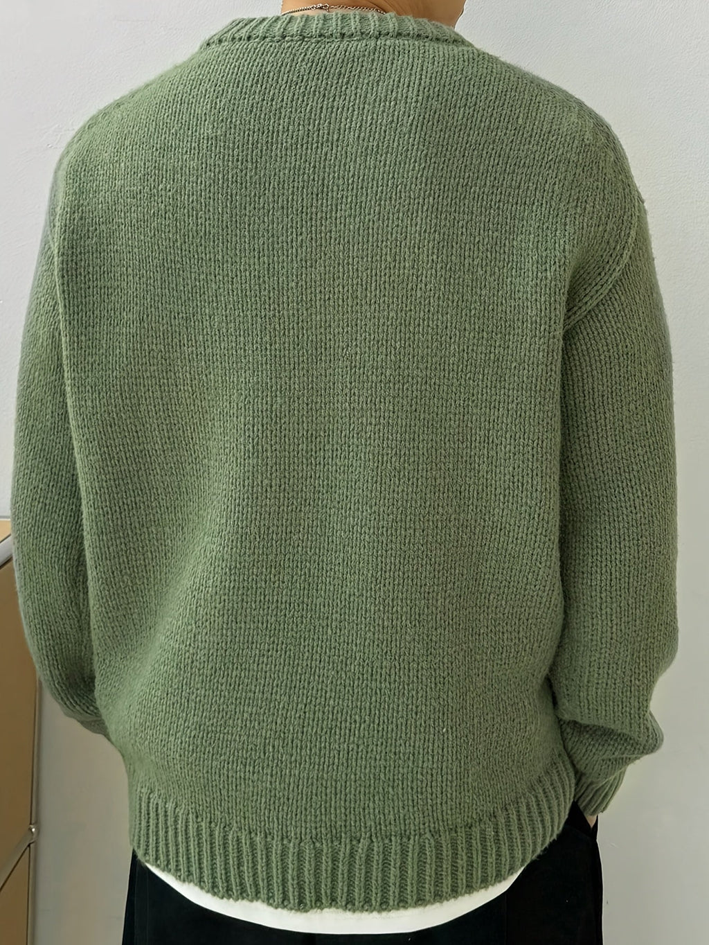 Women's Relaxed Drop-Shoulder Round Neck Sweater