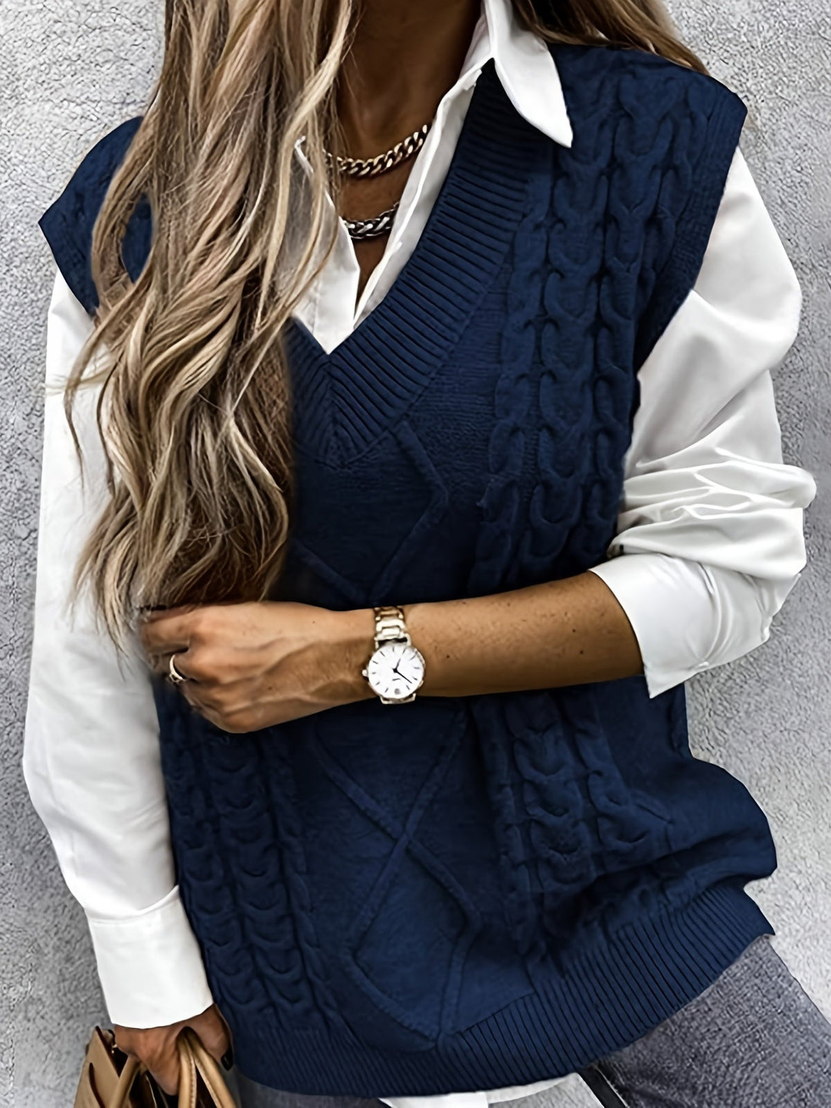 Women's Cable-Knit V-Neck Sweater Vest