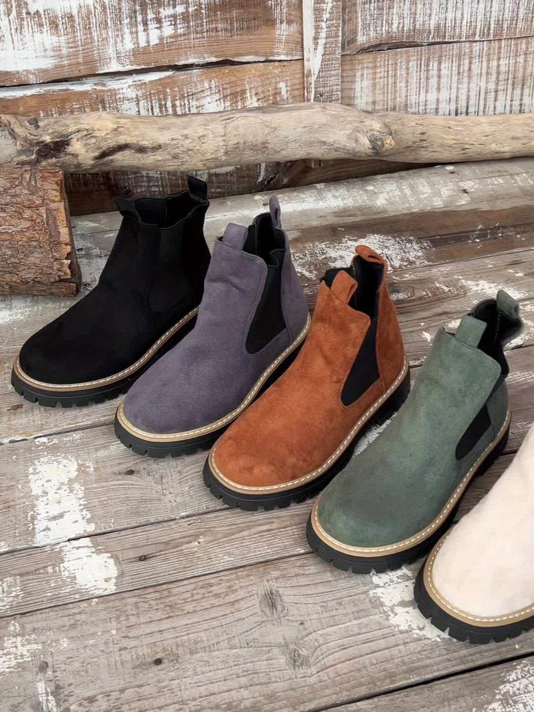 Women's Lug Sole Chelsea Platform Ankle Boots