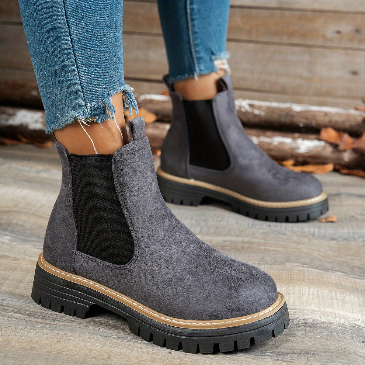 Women's Lug Sole Chelsea Platform Ankle Boots