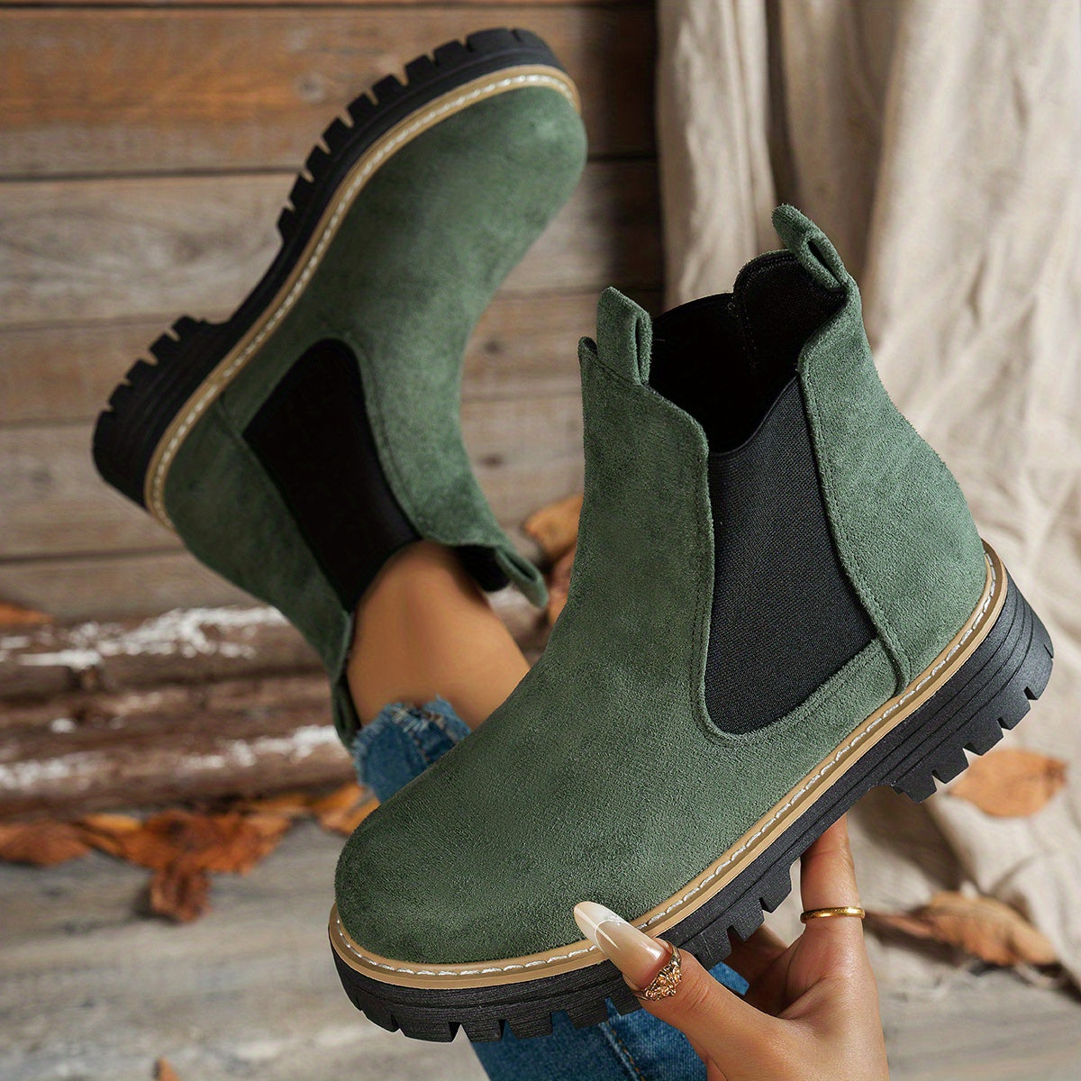 Women's Lug Sole Chelsea Platform Ankle Boots