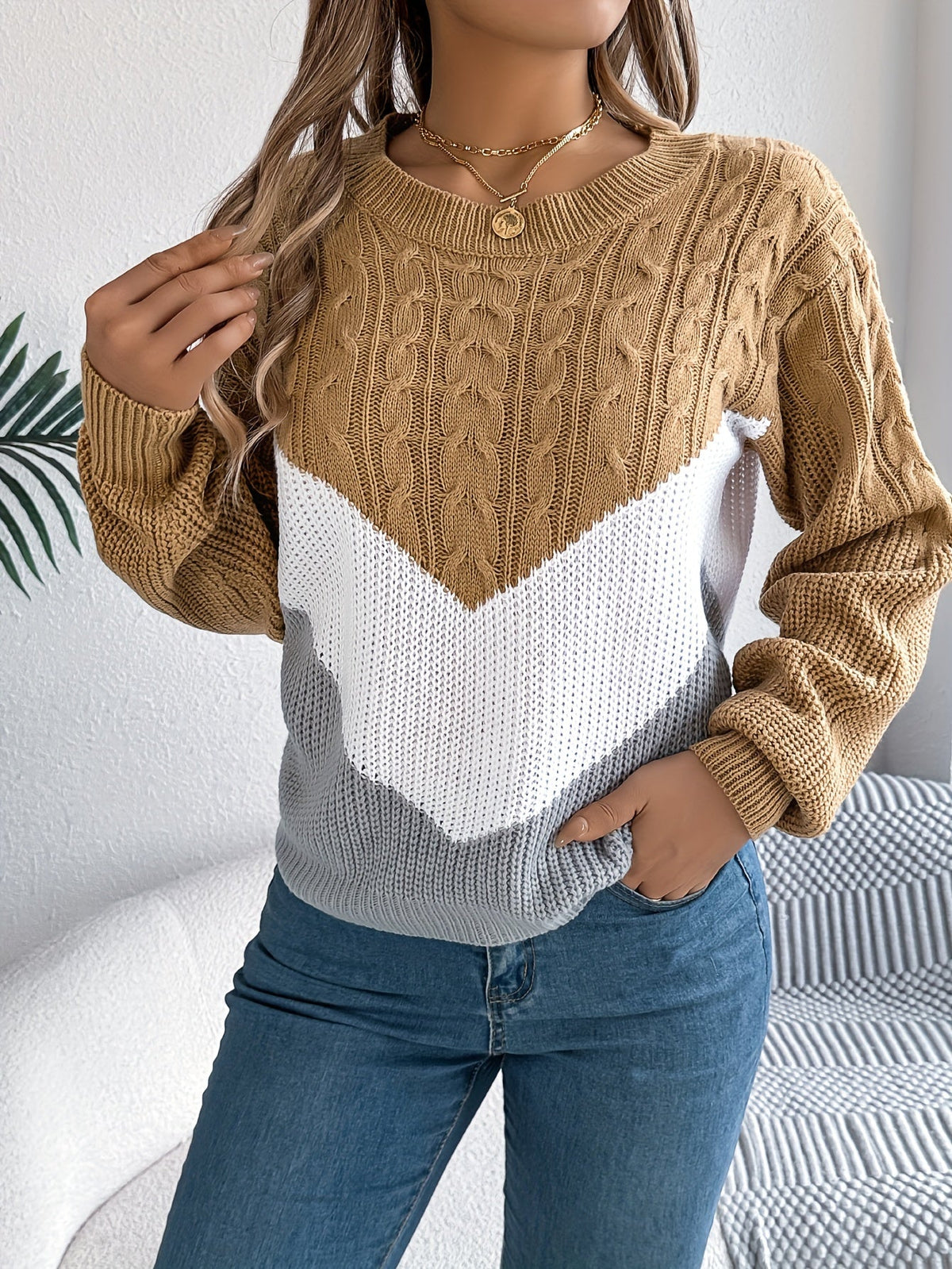 Women's Color-Block Round Neck Soft Knit Sweater