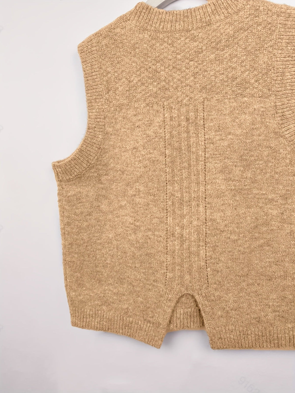 Women's Cable-Knit Round-Neck Sweater Vest