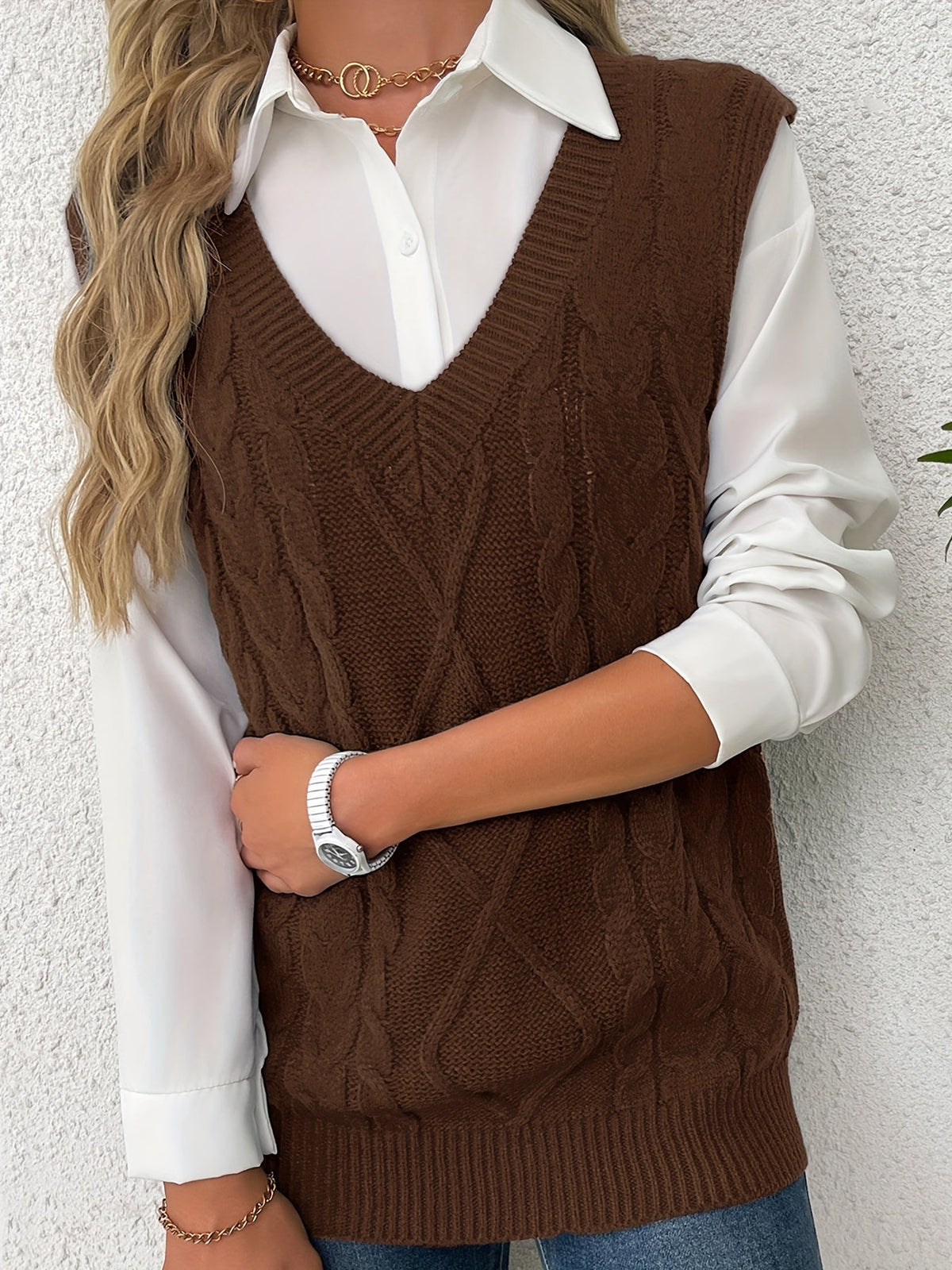 Women's Cable-Knit V-Neck Sweater Vest