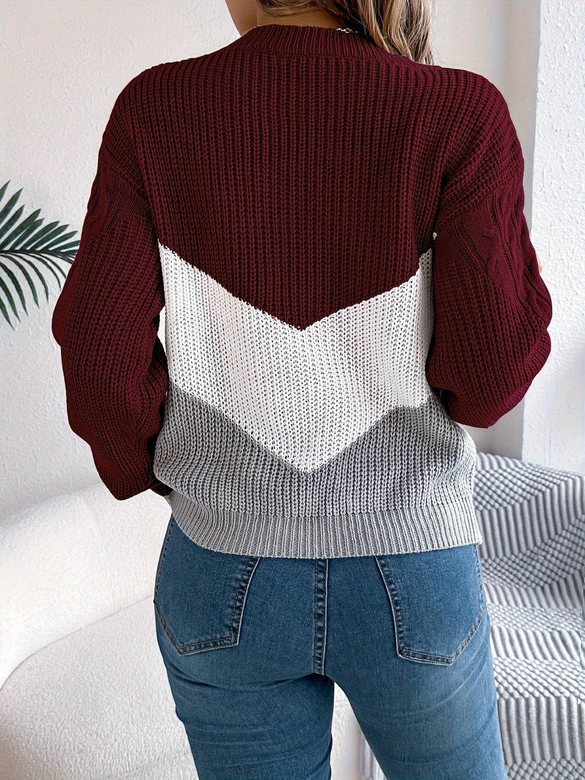 Women's Color-Block Round Neck Soft Knit Sweater