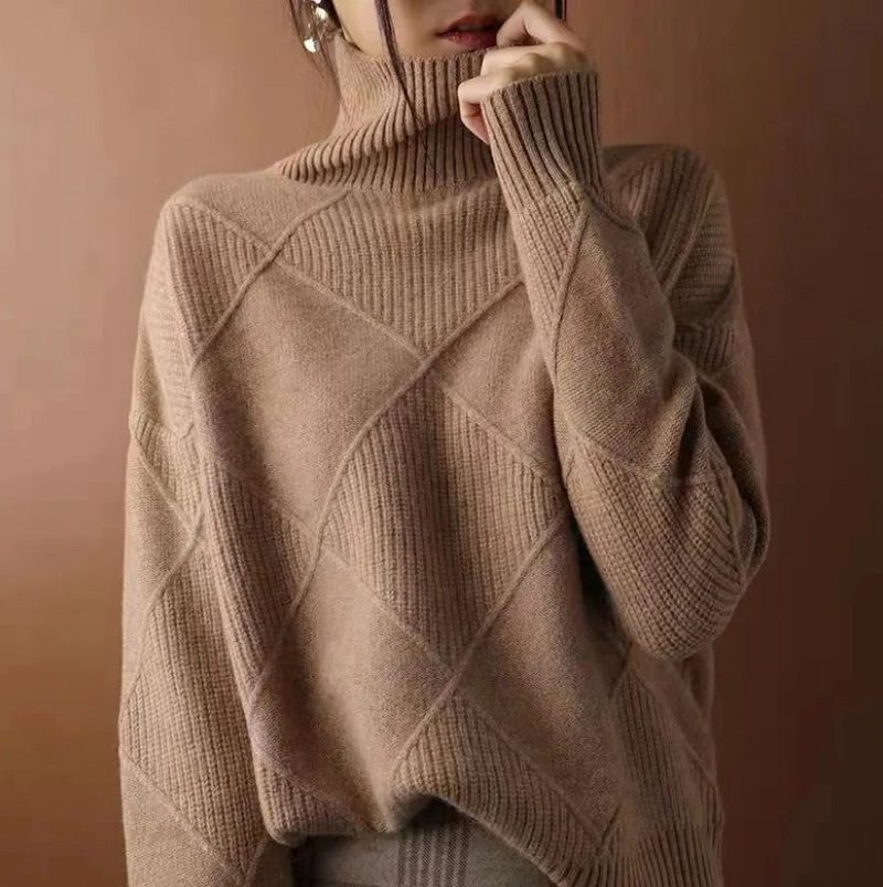Women's Ribbed Knit Turtleneck Sweater - Khaki